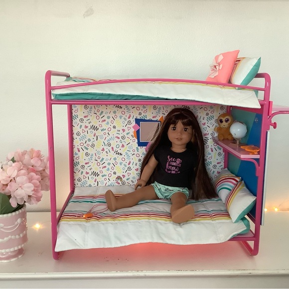 American Girl Courtney's Bunk Bed with Accessories *DOLL NOT INCLUDED*